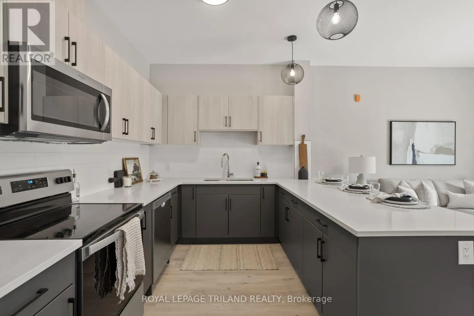 305 - 33318 RICHMOND STREET #305