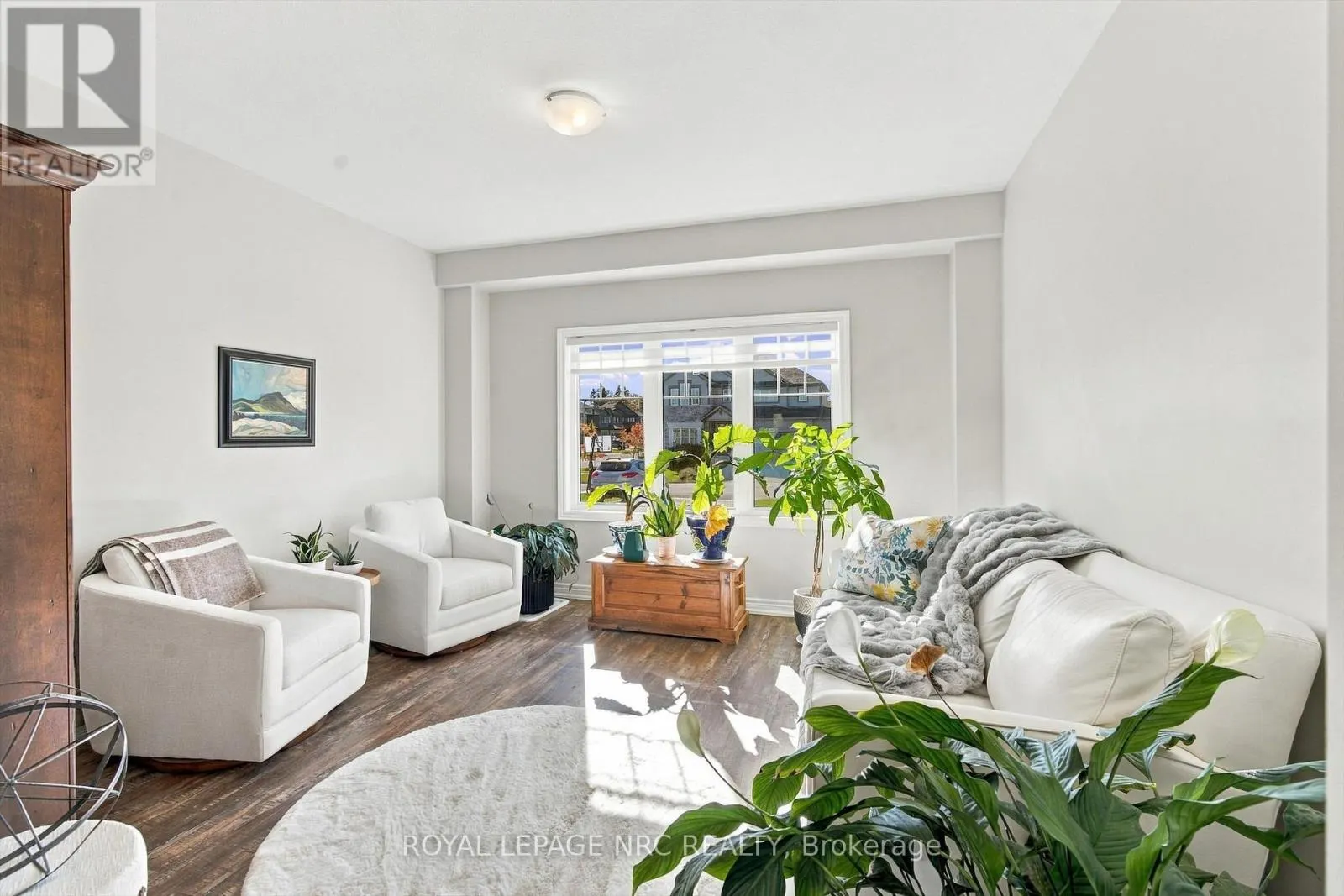 3606 CAROLINIA COURT