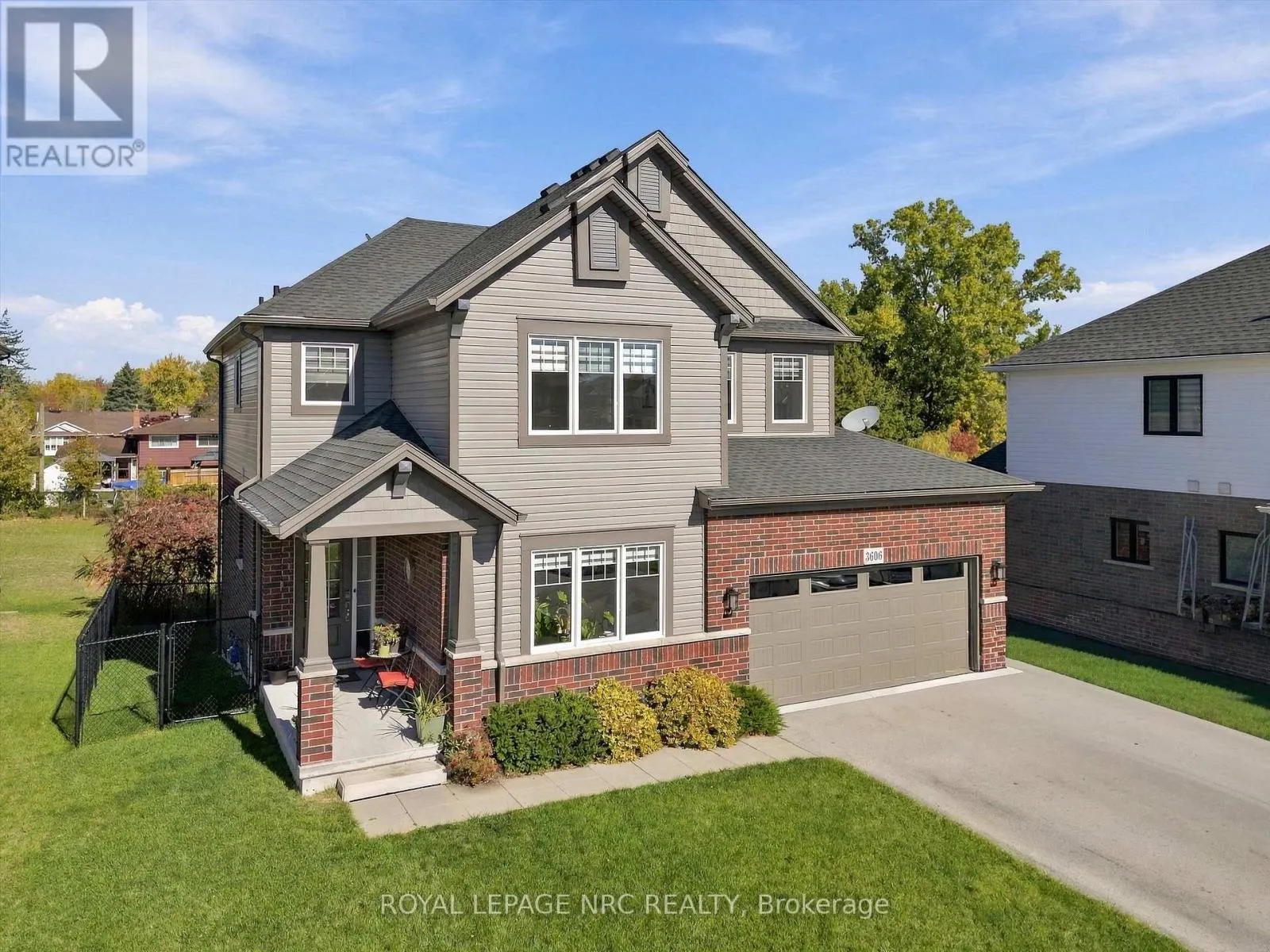 3606 CAROLINIA COURT