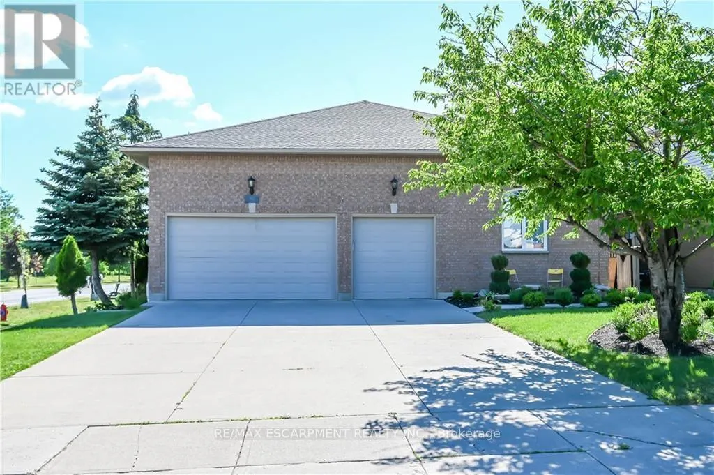 LOWER - 296 WINTERBERRY DRIVE