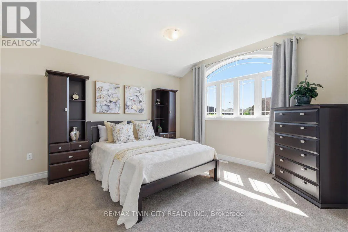 787 SNOWBERRY COURT