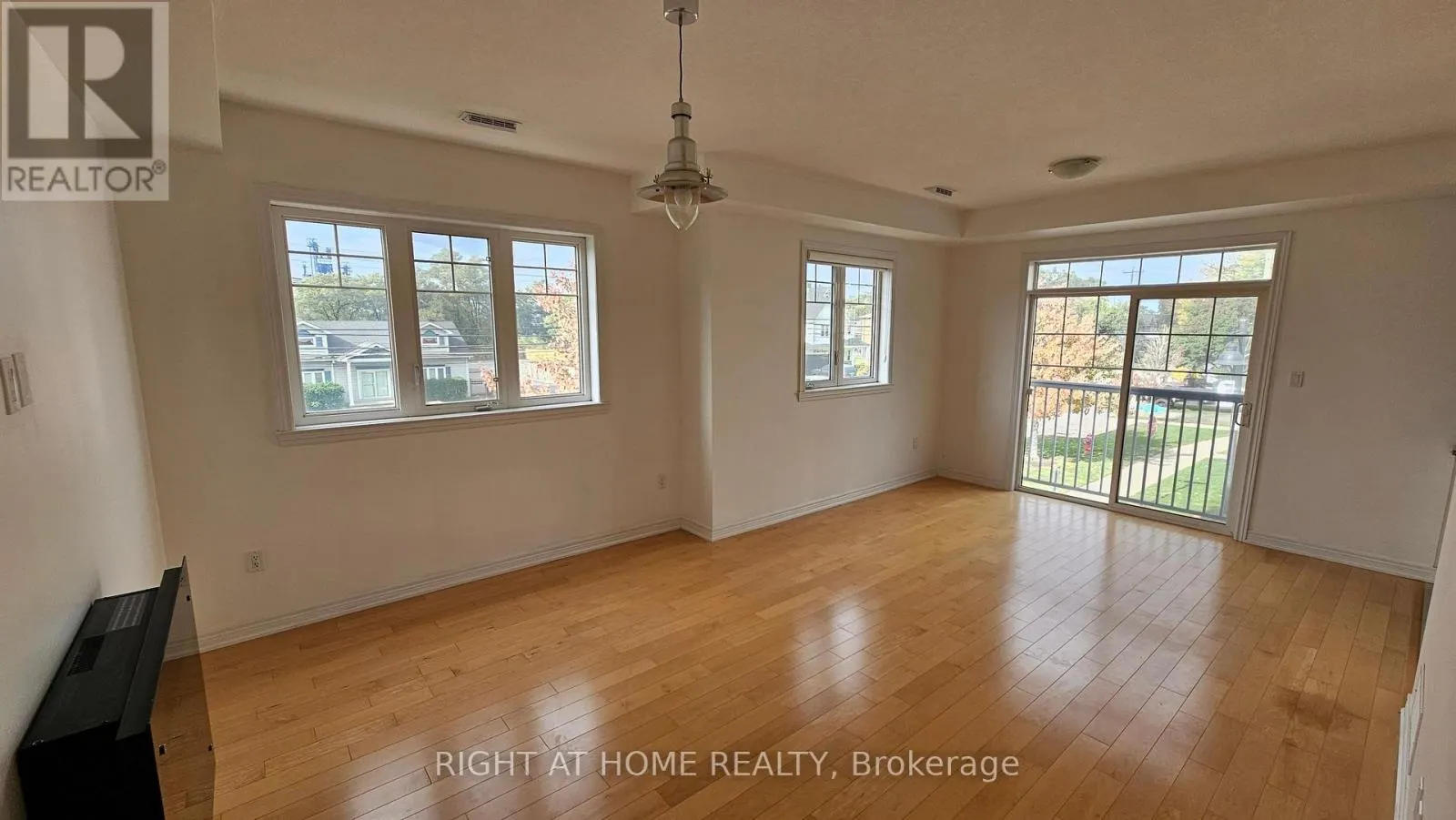 40 - 337 BEACH BOULEVARD