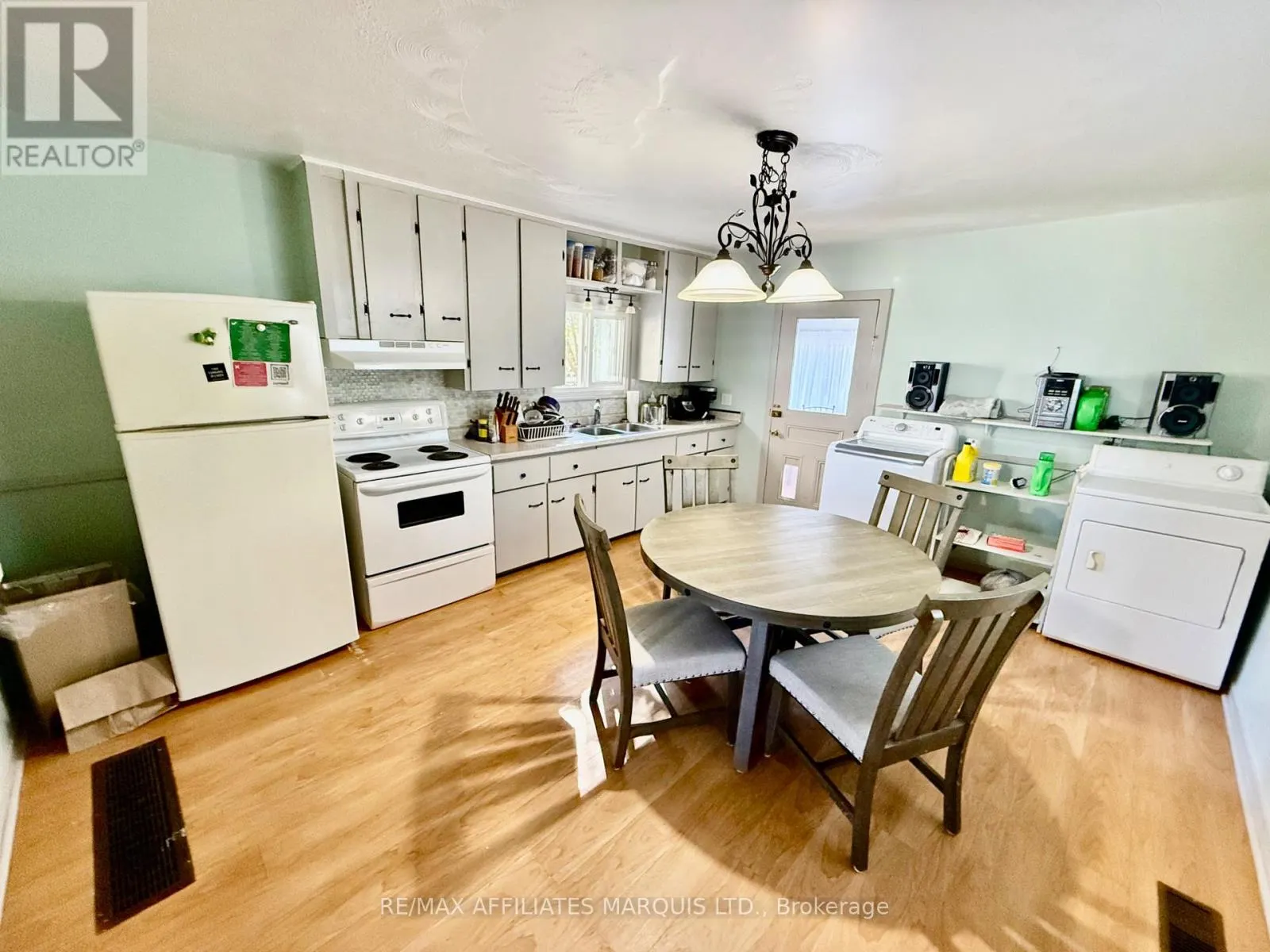 16 SEYMOUR AVENUE