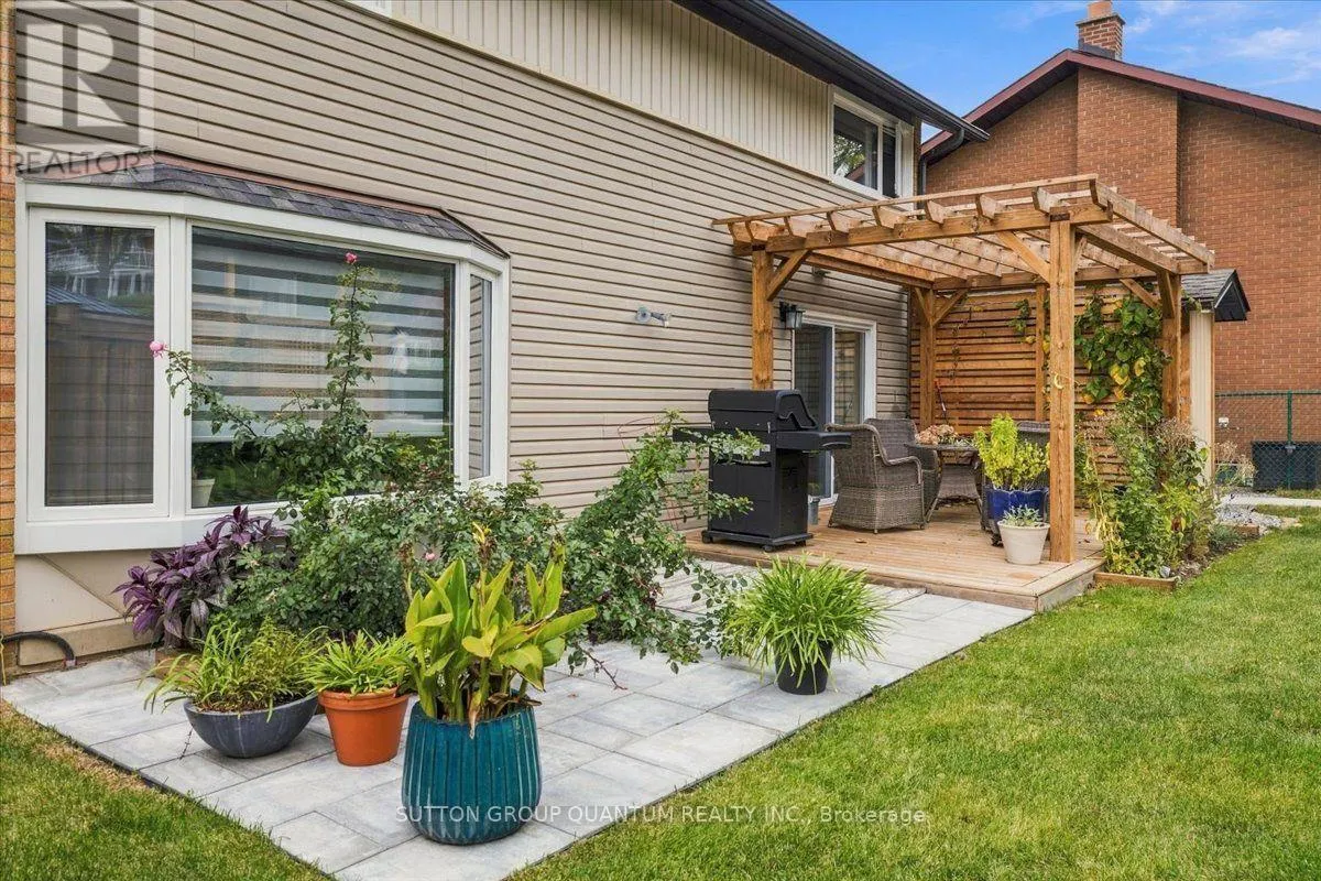18 PLEASANT AVENUE