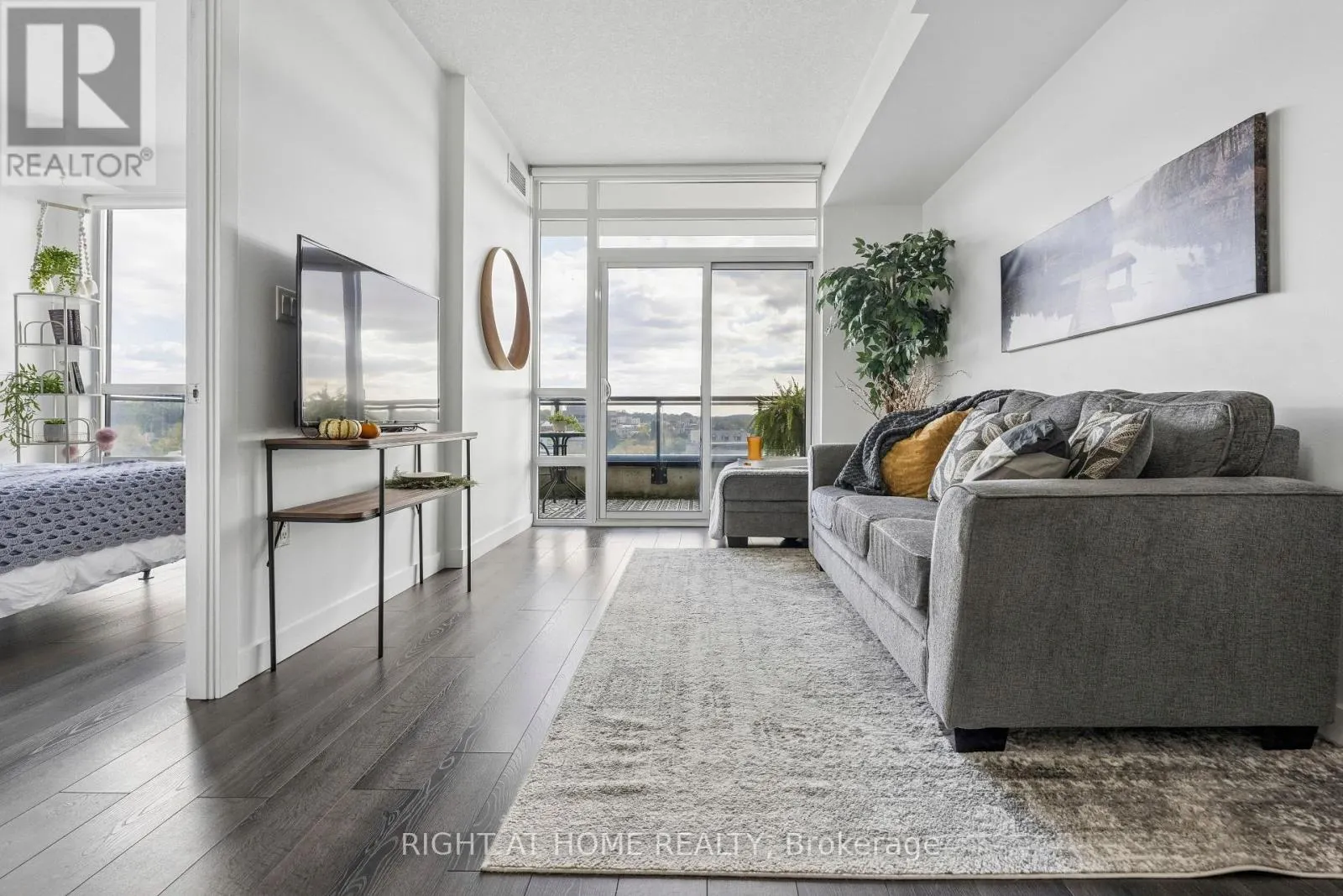 505 - 150 WATER STREET N