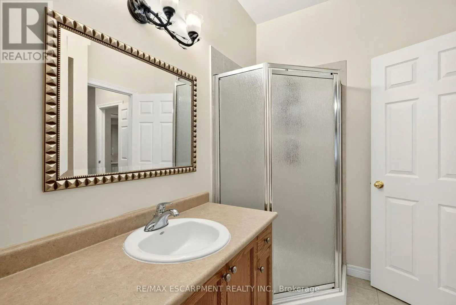 15 - 130 SOUTHBROOK DRIVE