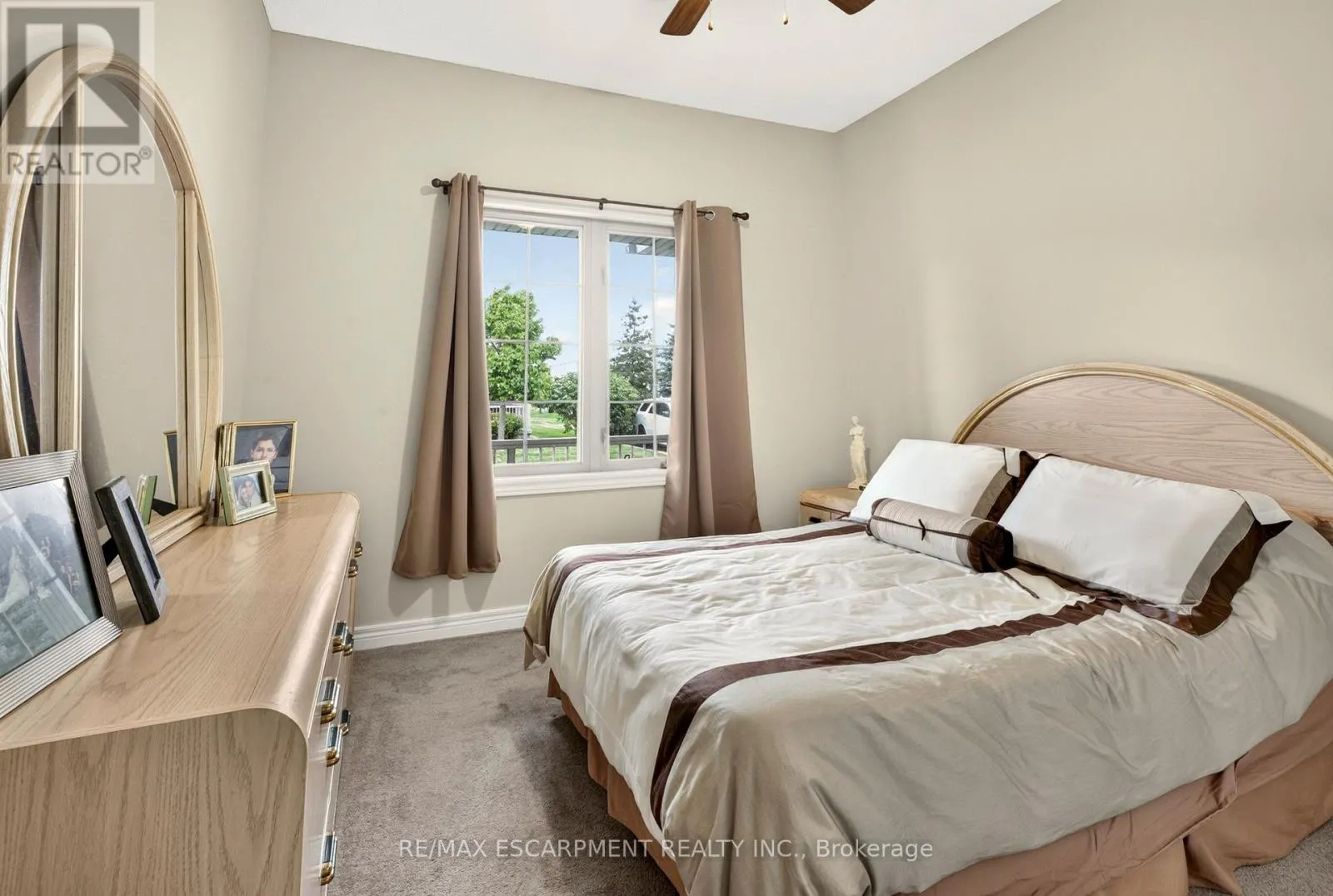 15 - 130 SOUTHBROOK DRIVE