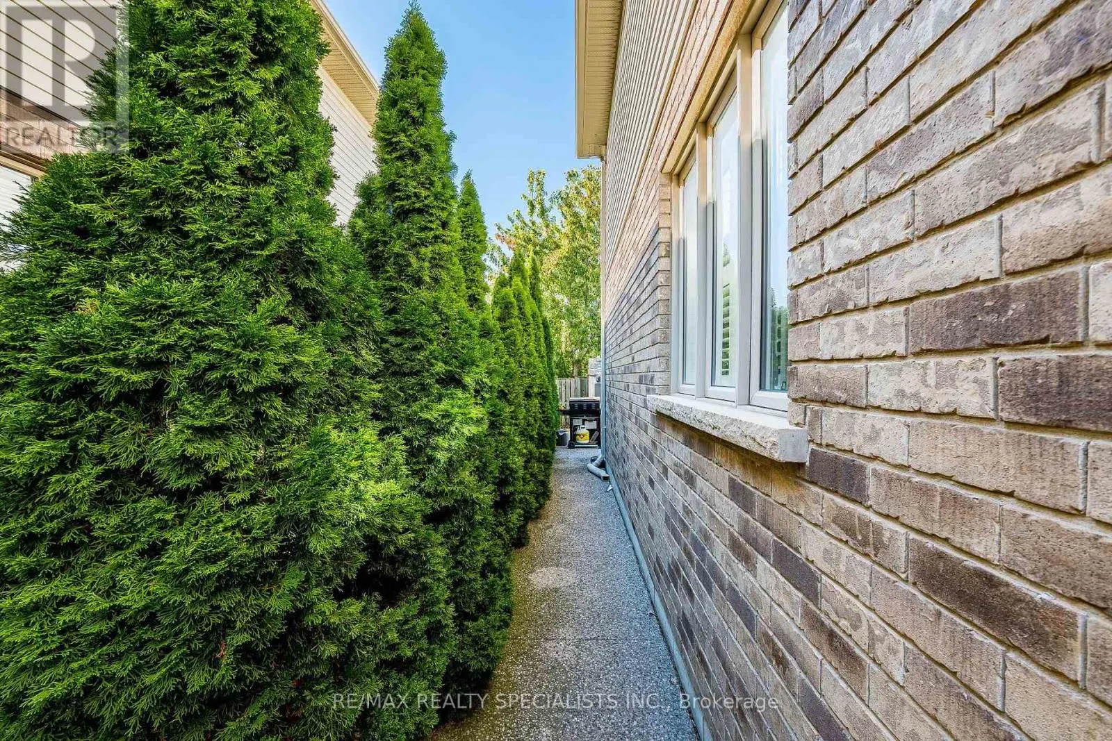 197 TANGLEWOOD DRIVE