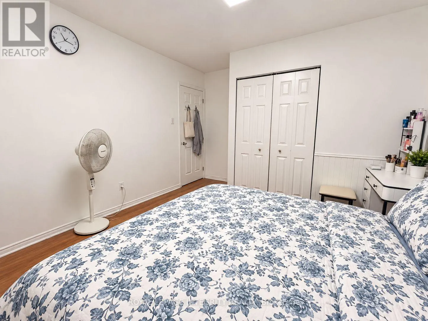UPPER UNIT - 58 BINSCARTH CRESCENT