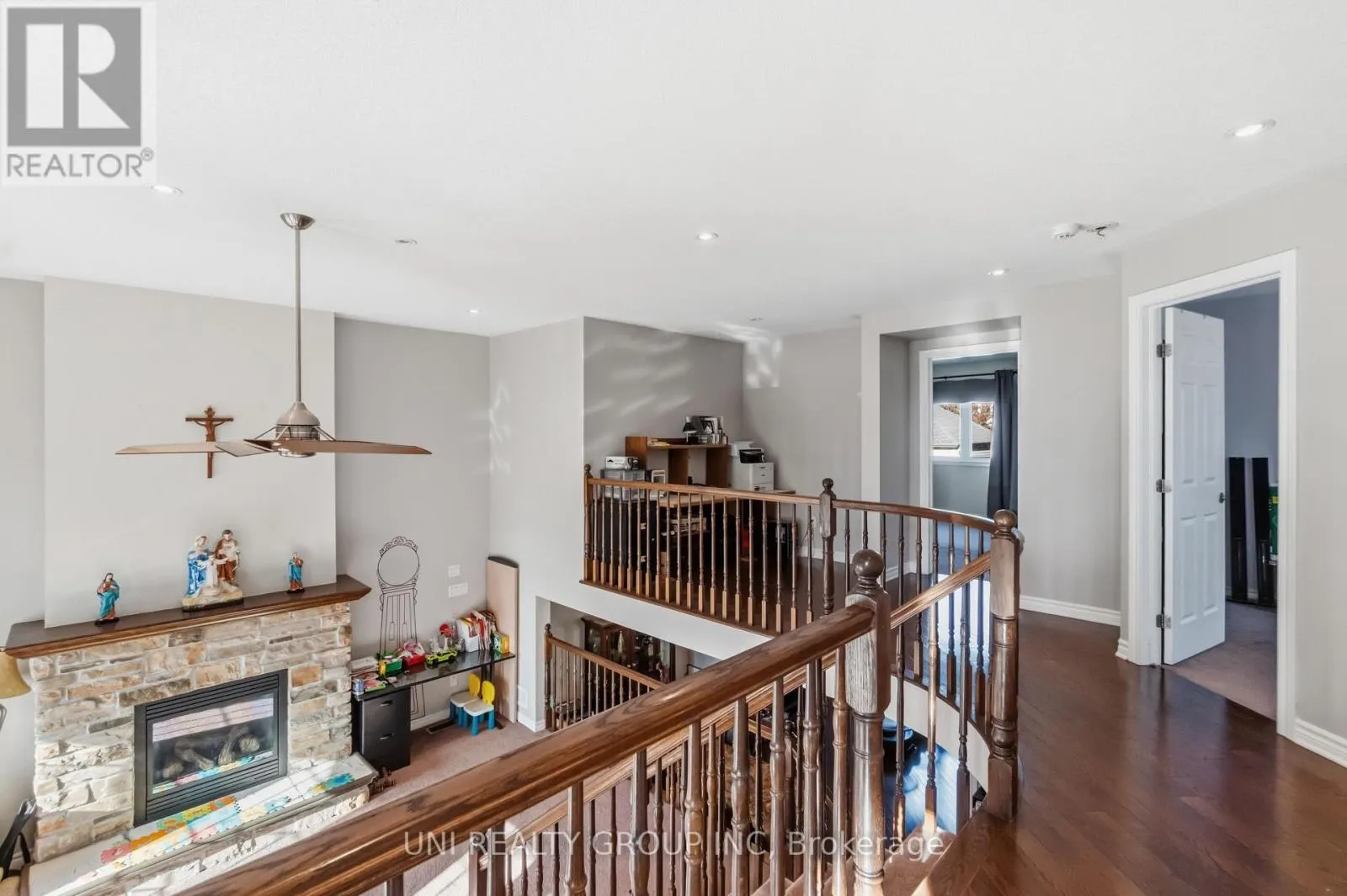 2506 STONE COVE CRESCENT