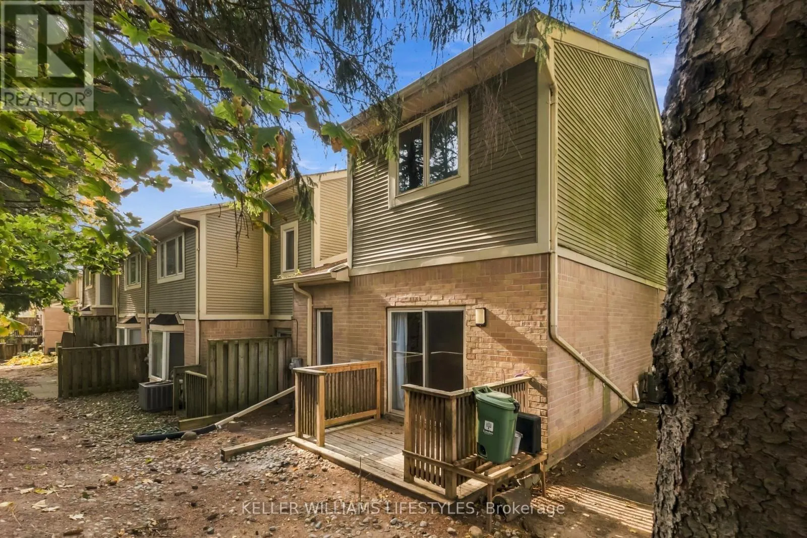 86 - 9 AILSA PLACE #86