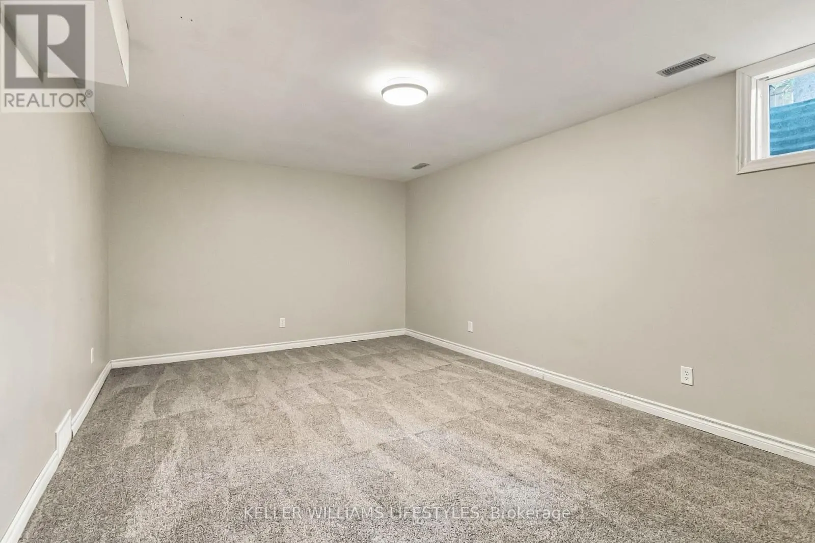 86 - 9 AILSA PLACE #86