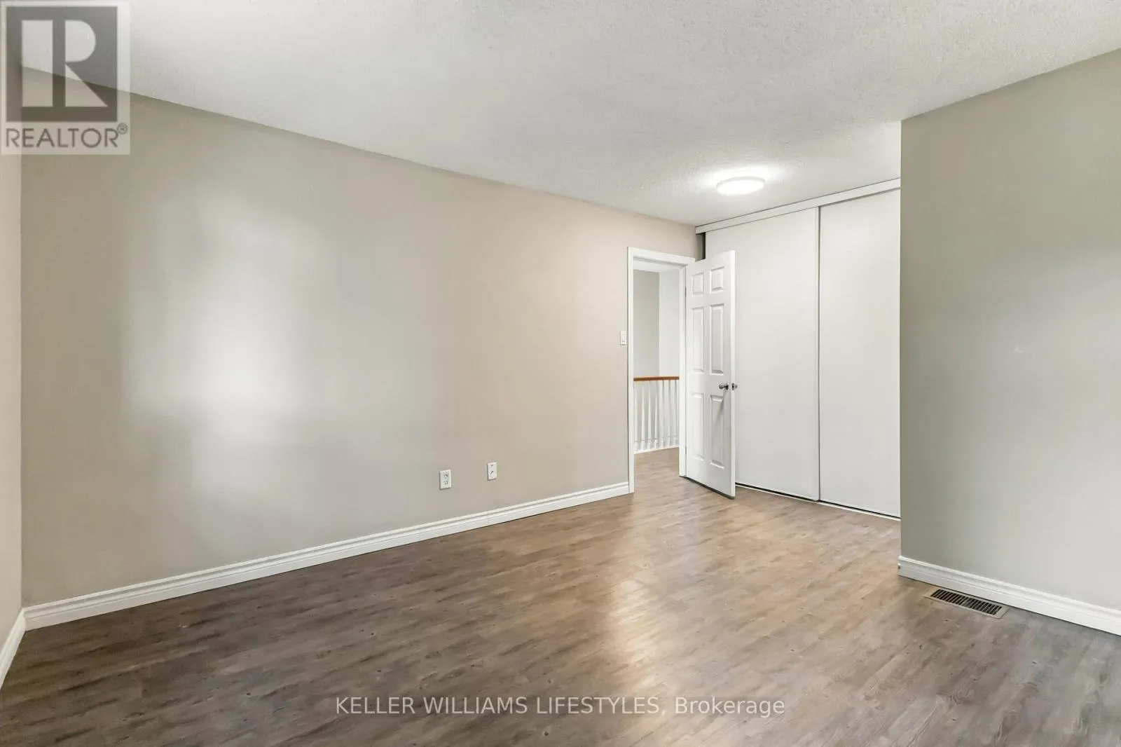 86 - 9 AILSA PLACE #86