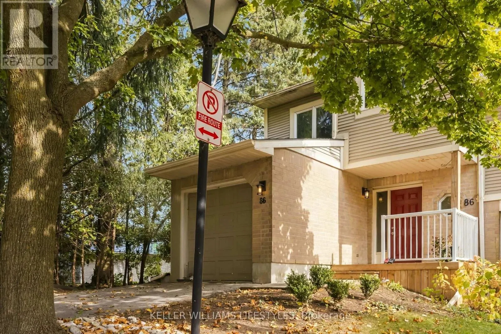 86 - 9 AILSA PLACE #86