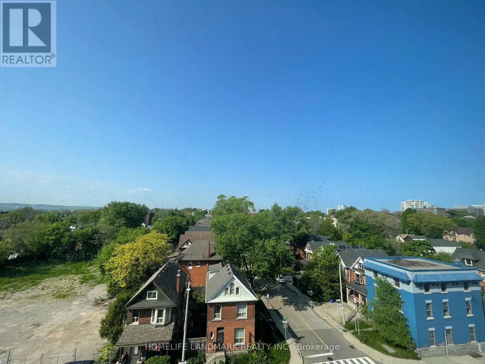617 - 415 MAIN STREET W