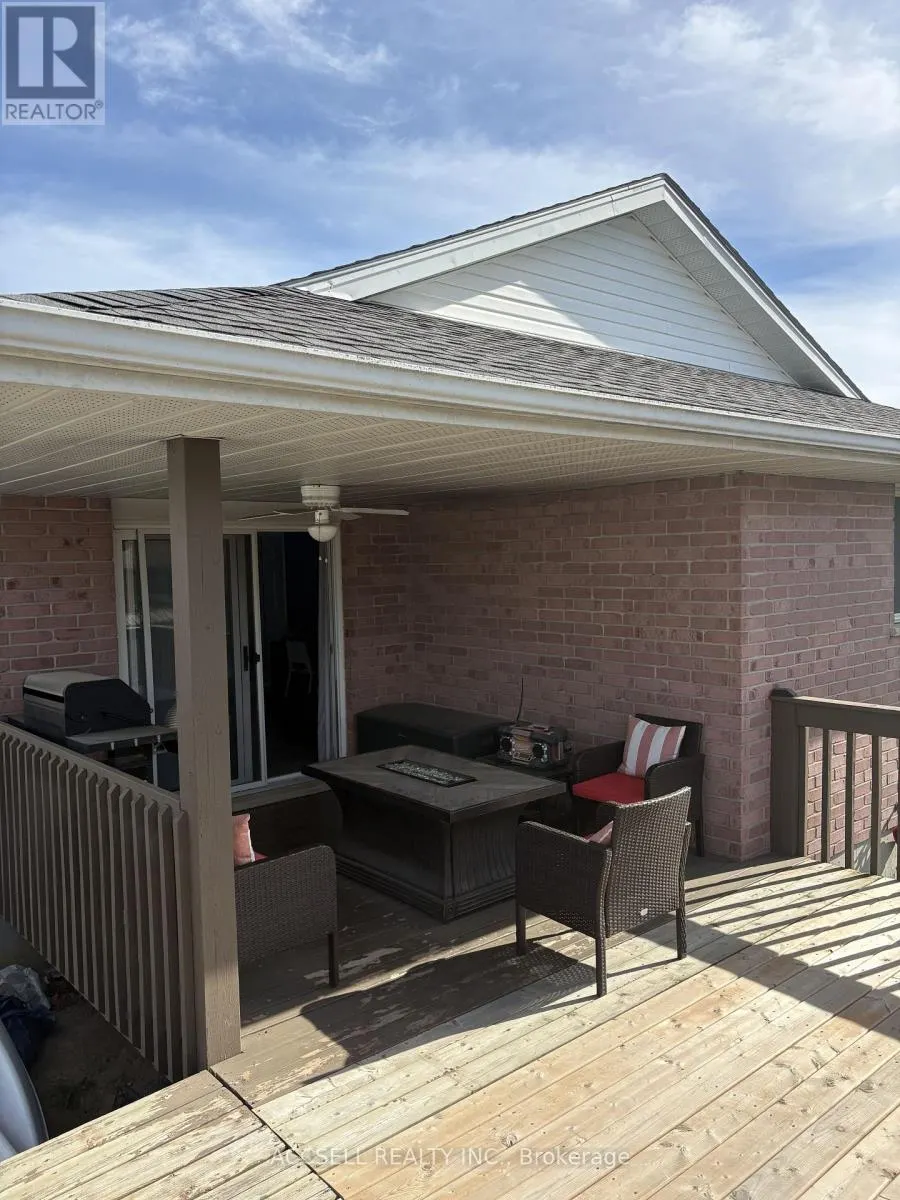 635 HIGHVIEW DRIVE
