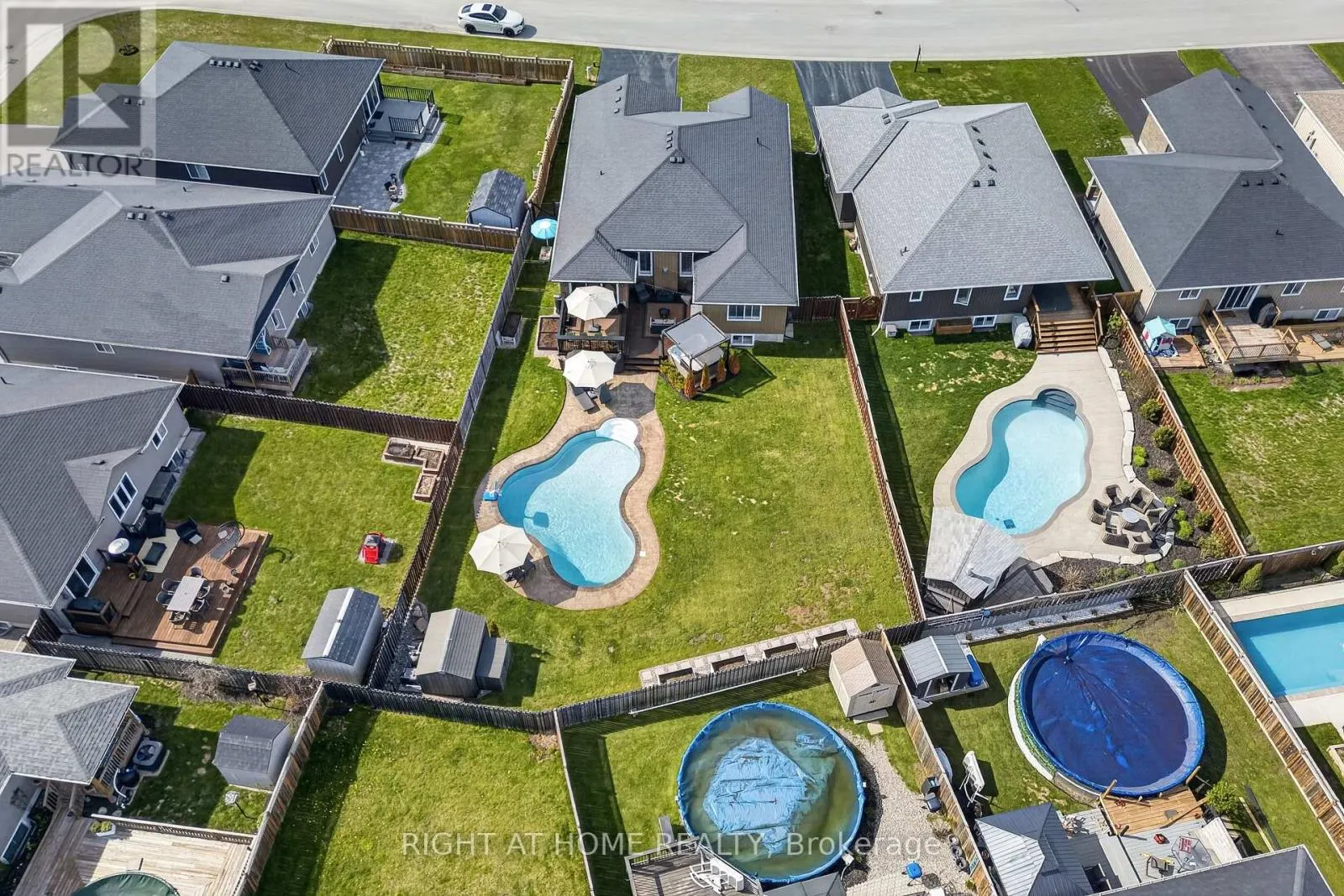 29 WOODBURN DRIVE