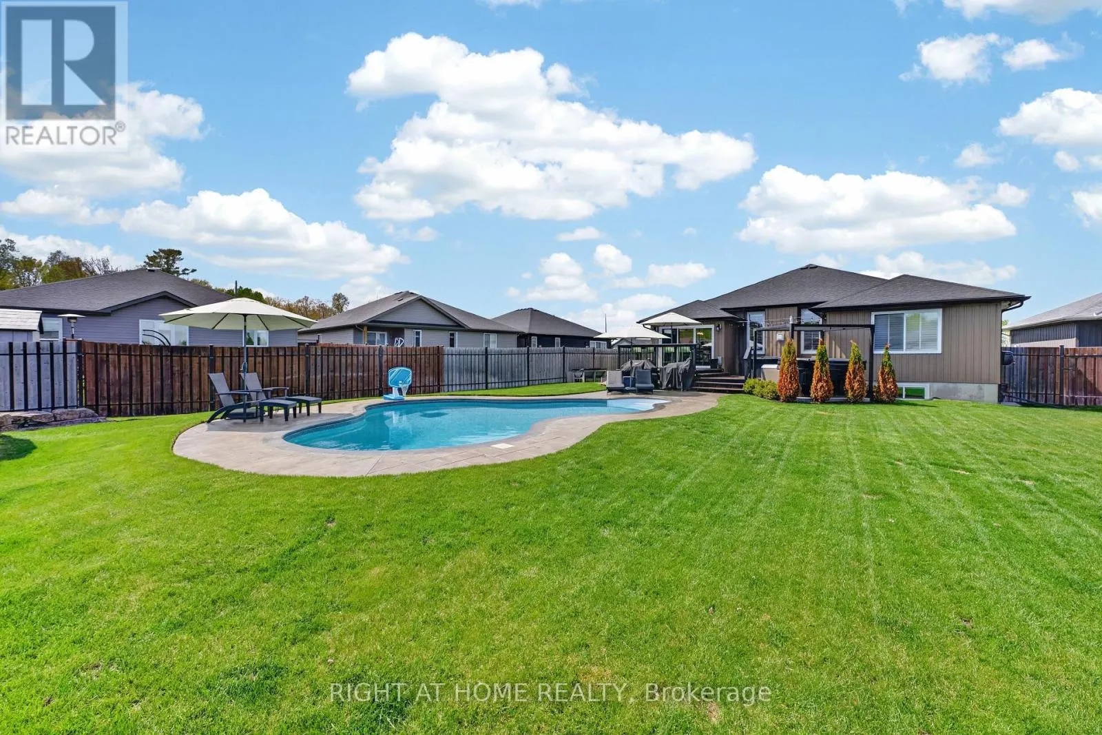 29 WOODBURN DRIVE
