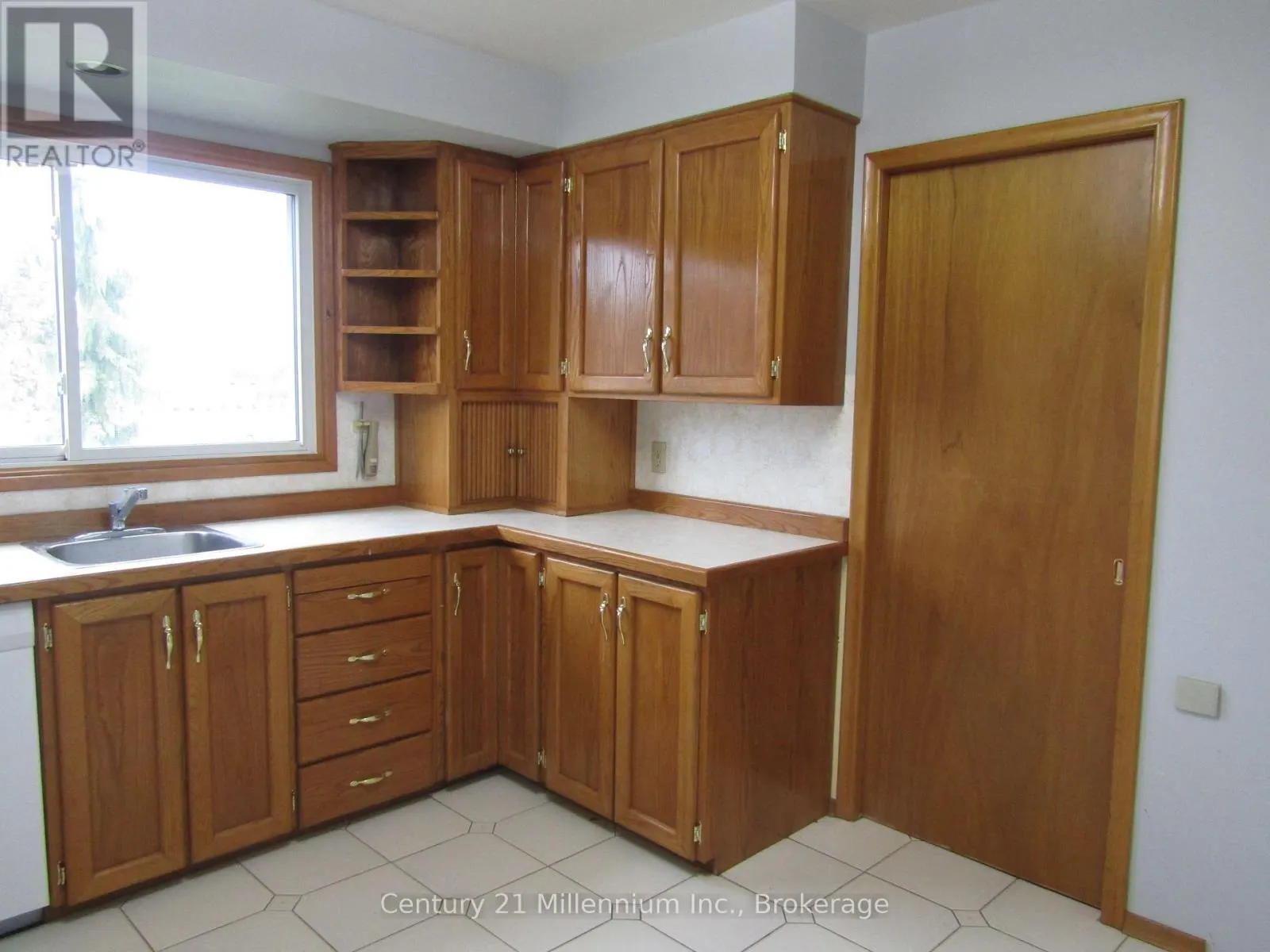 1 - 368 PRINCES STREET S #1