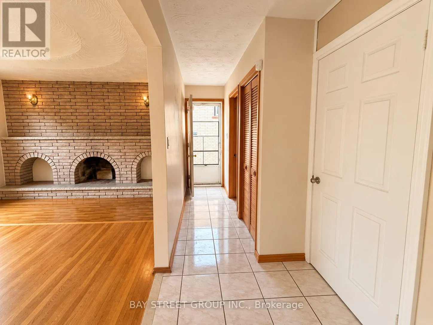 LOWER LEVEL - 316 EAGLEWOOD DRIVE