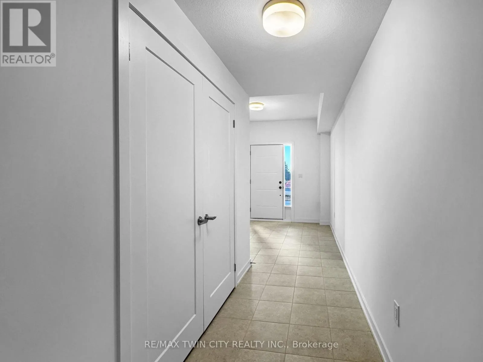 12 - 8 MISEFERI CRESCENT