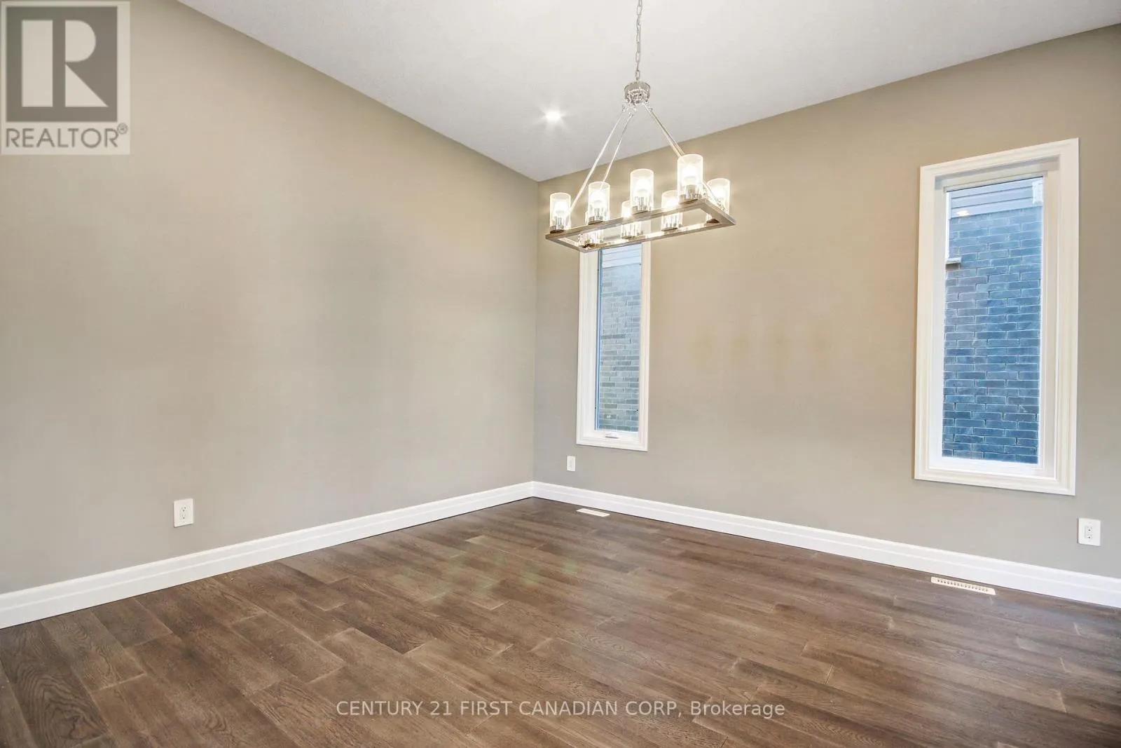 2920 LEMIEUX WALK
