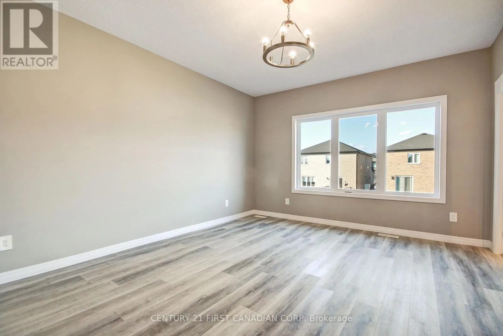 2920 LEMIEUX WALK