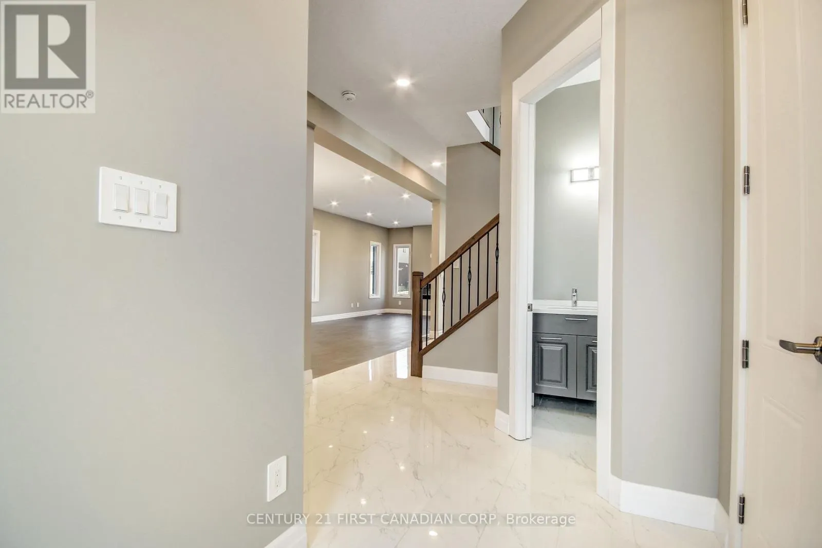2920 LEMIEUX WALK