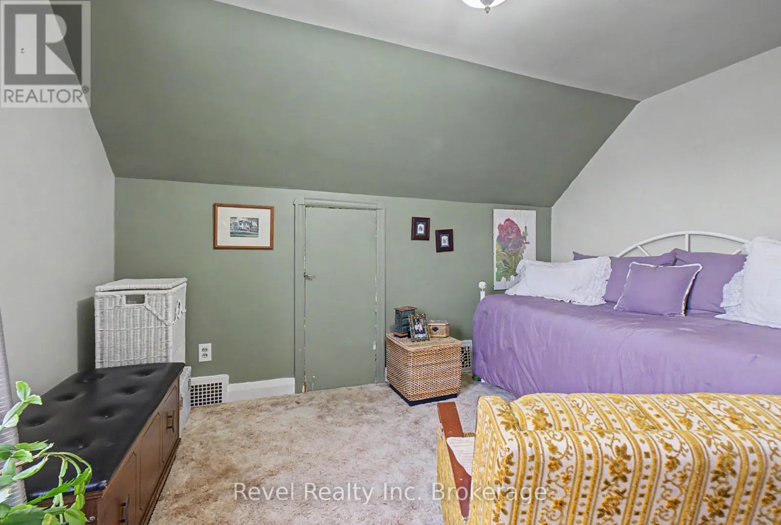 2043 DREW STREET