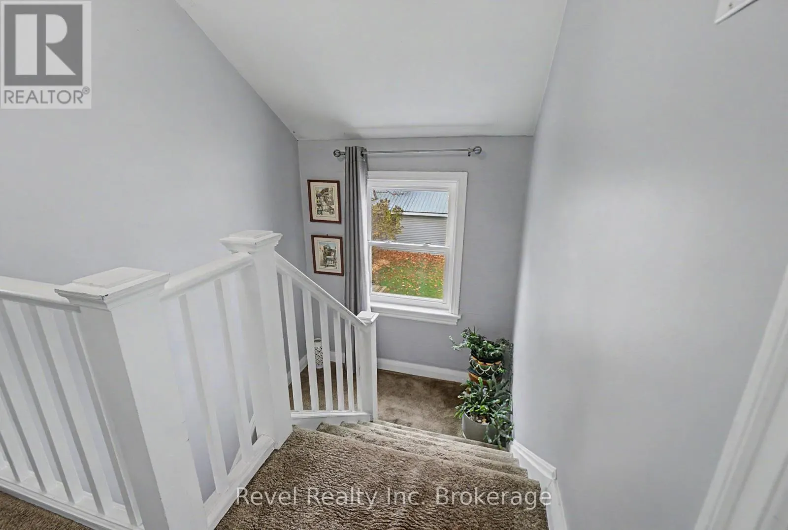 2043 DREW STREET