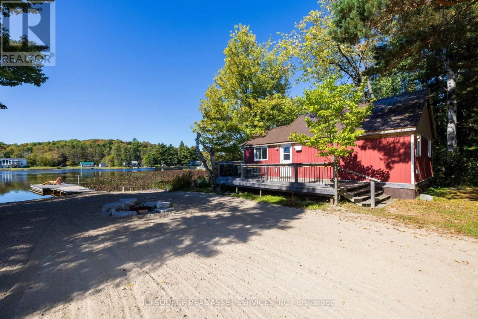 3 WOODLAND LANE