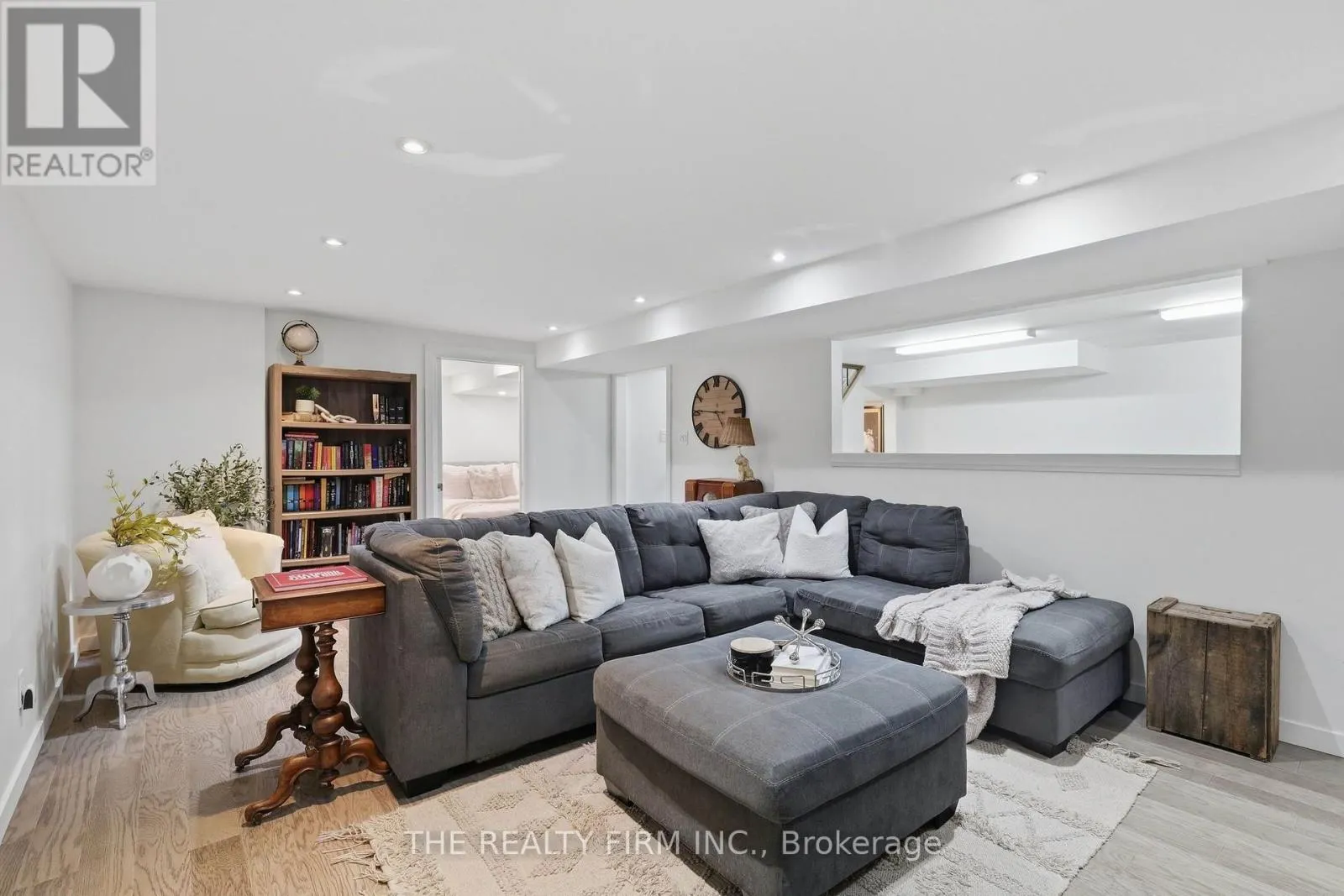 108 DOWNING CRESCENT