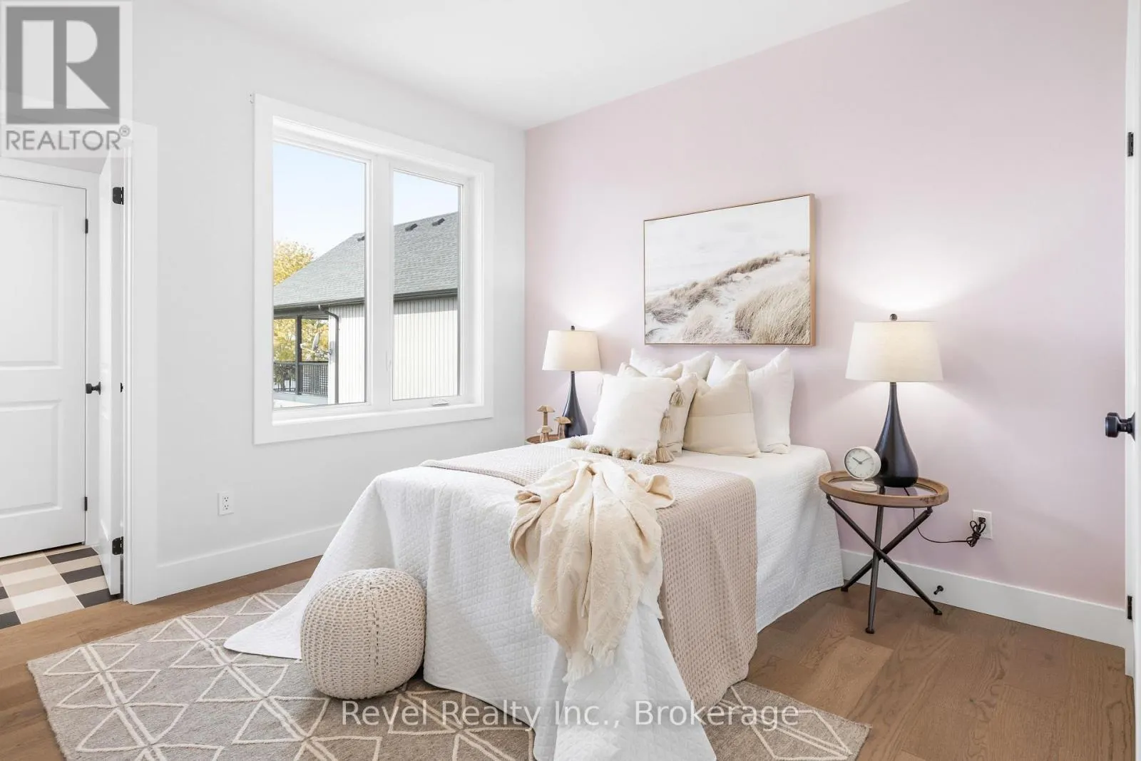 48 PLEASANT VIEW CRESCENT