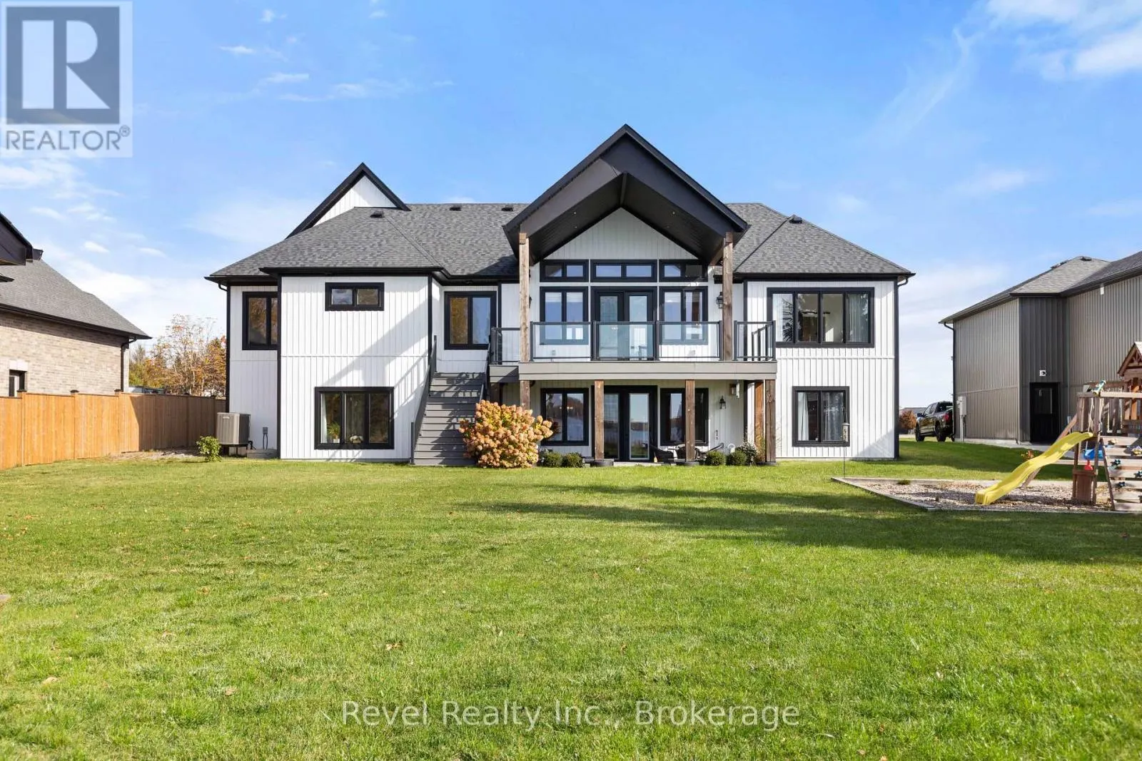 48 PLEASANT VIEW CRESCENT