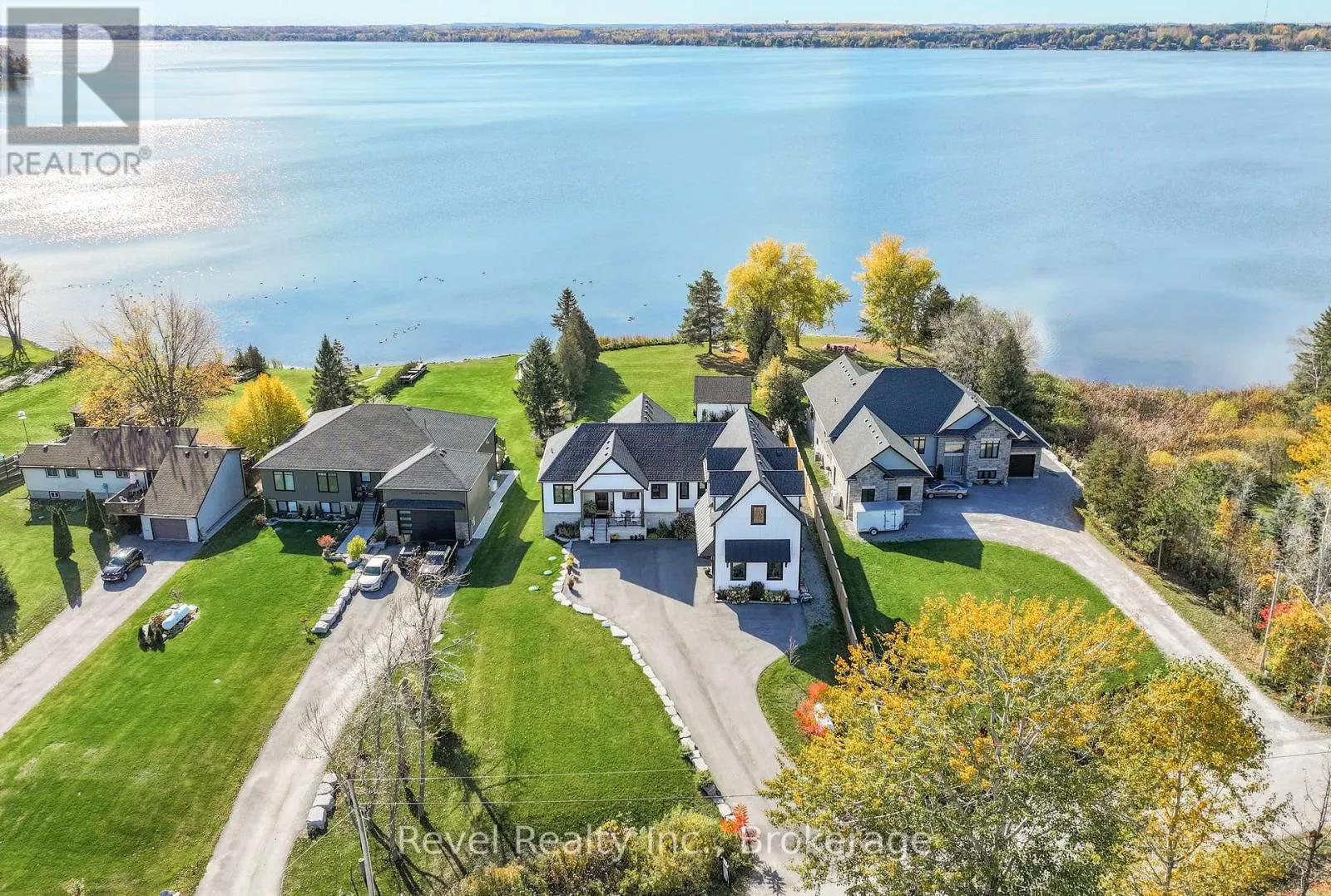 48 PLEASANT VIEW CRESCENT