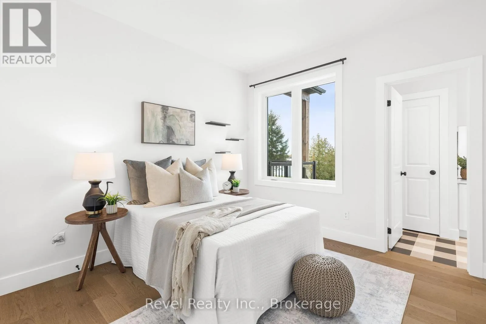 48 PLEASANT VIEW CRESCENT
