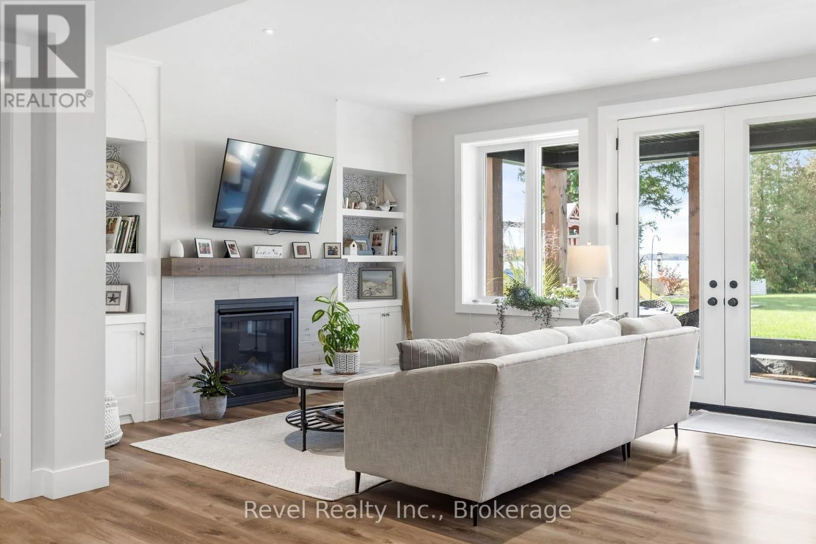 48 PLEASANT VIEW CRESCENT