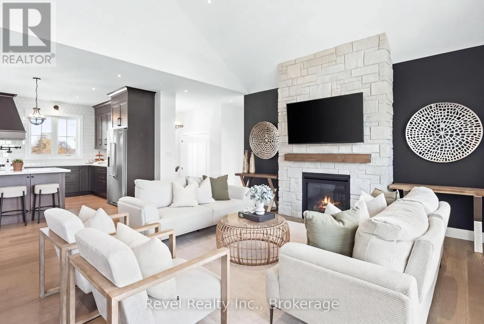 48 PLEASANT VIEW CRESCENT