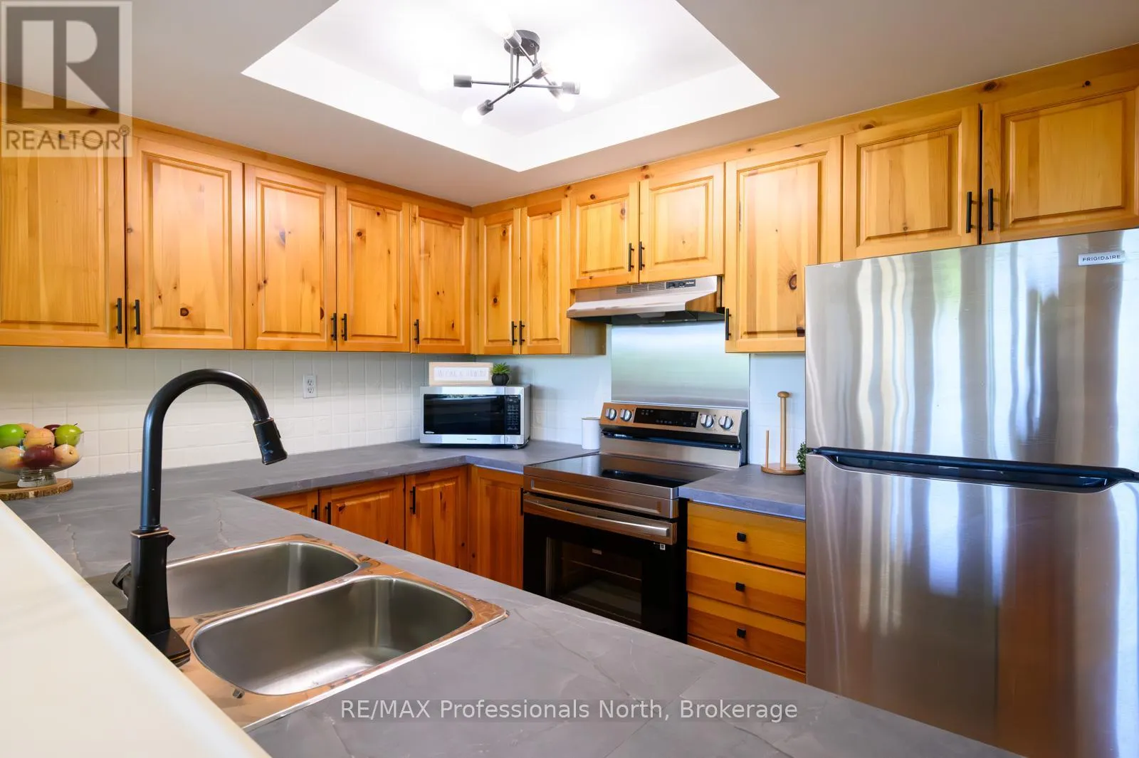 121 - 121 GRANDVIEW HILLTOP DRIVE #121
