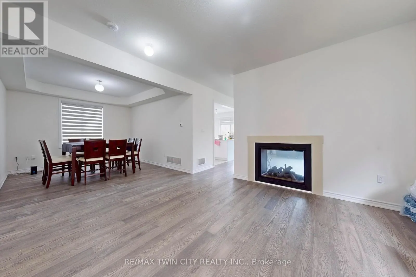 630 LEMAY GROVE