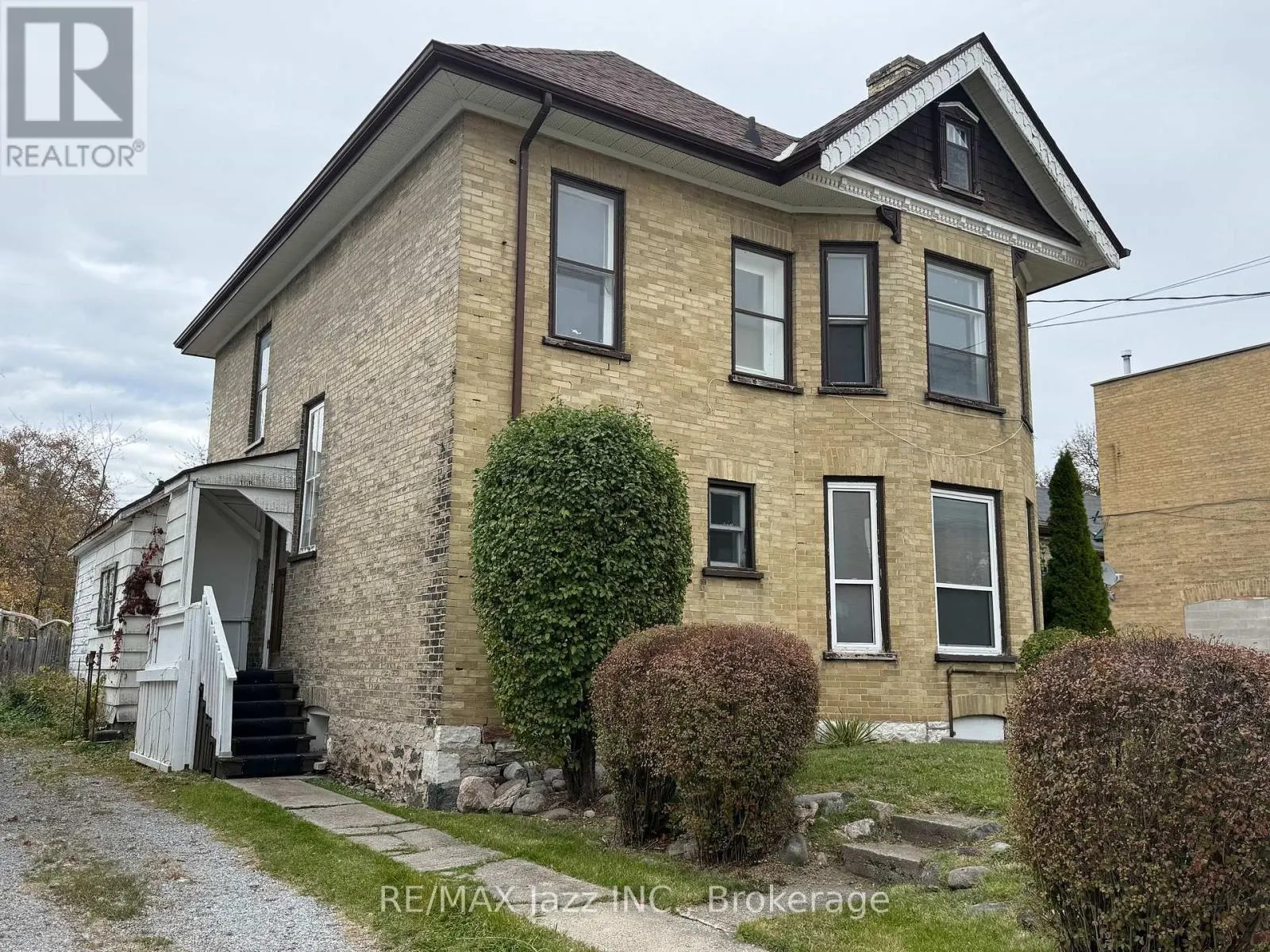 166 DUBLIN STREET