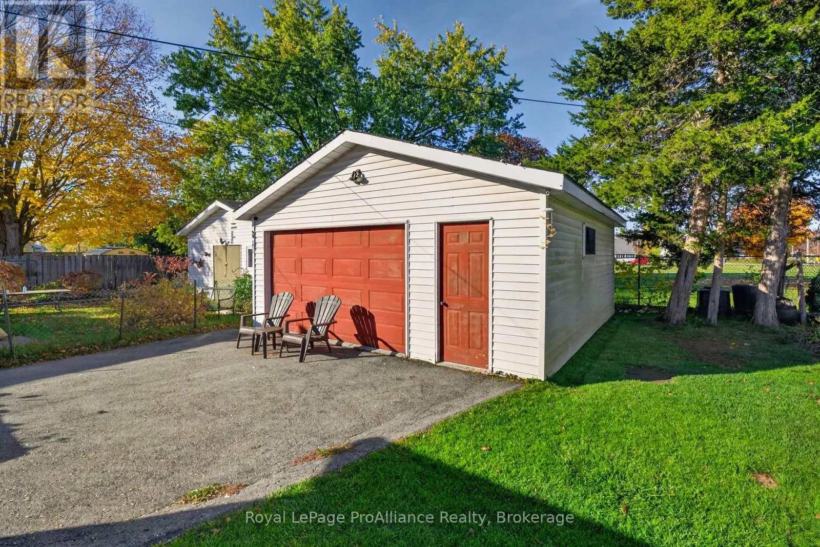 12 KERR CRESCENT