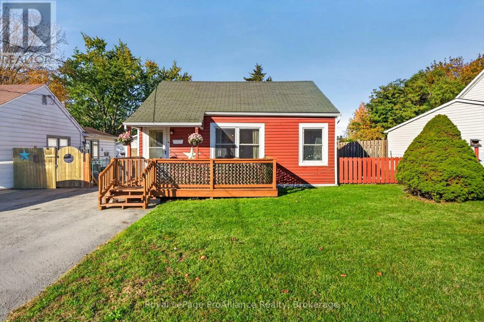 12 KERR CRESCENT