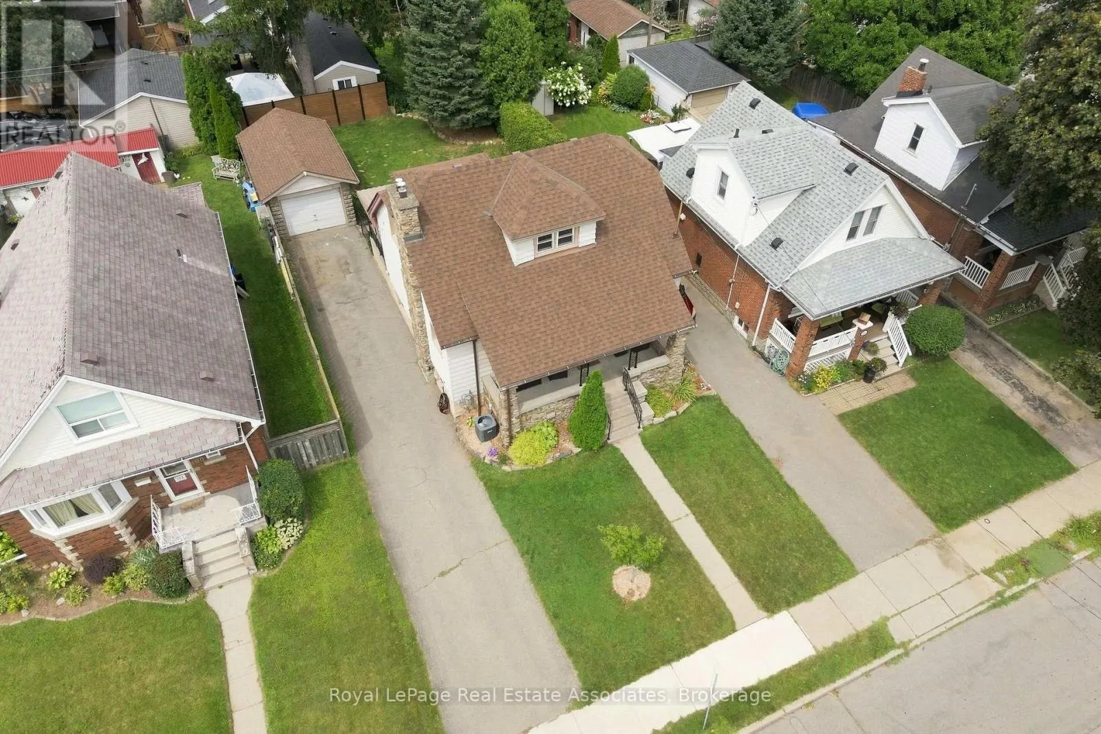 96 HUXLEY AVENUE S