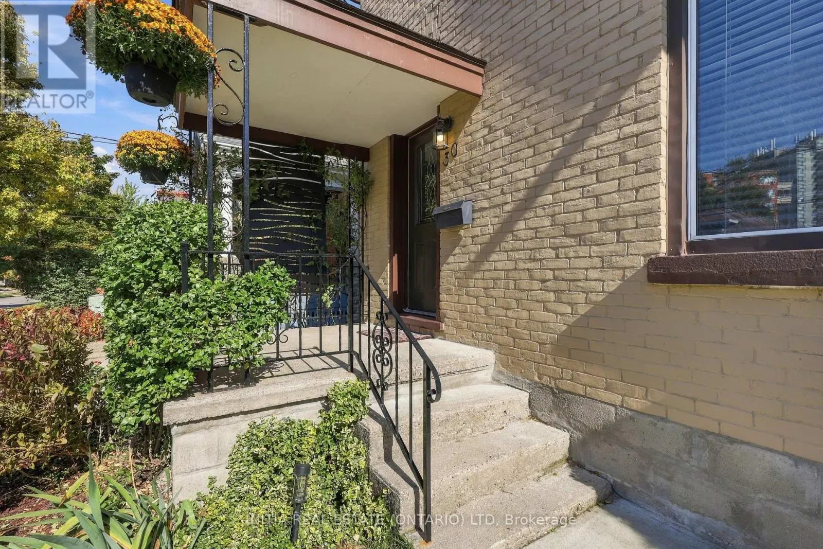 30 CARFRAE CRESCENT