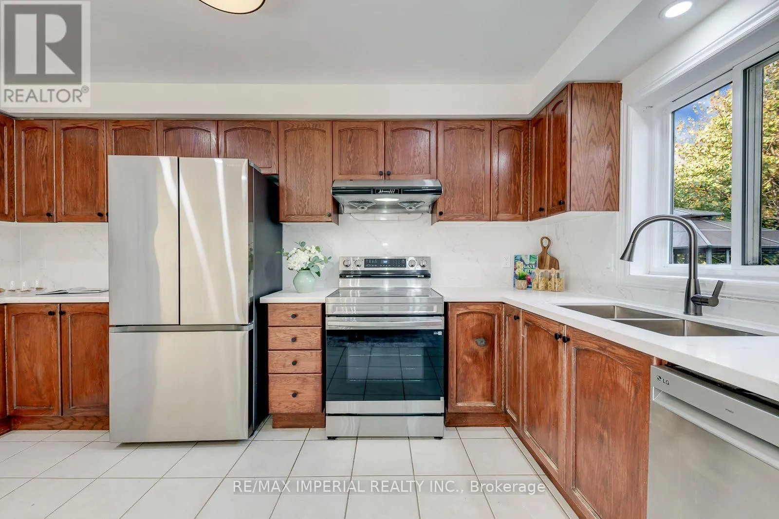 1149 HARROGATE DRIVE