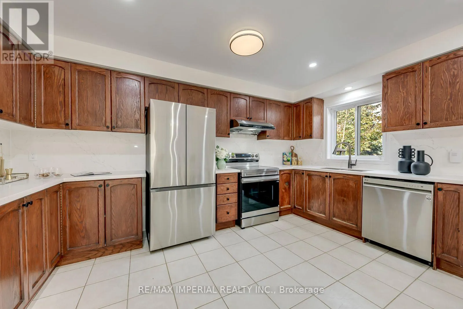 1149 HARROGATE DRIVE