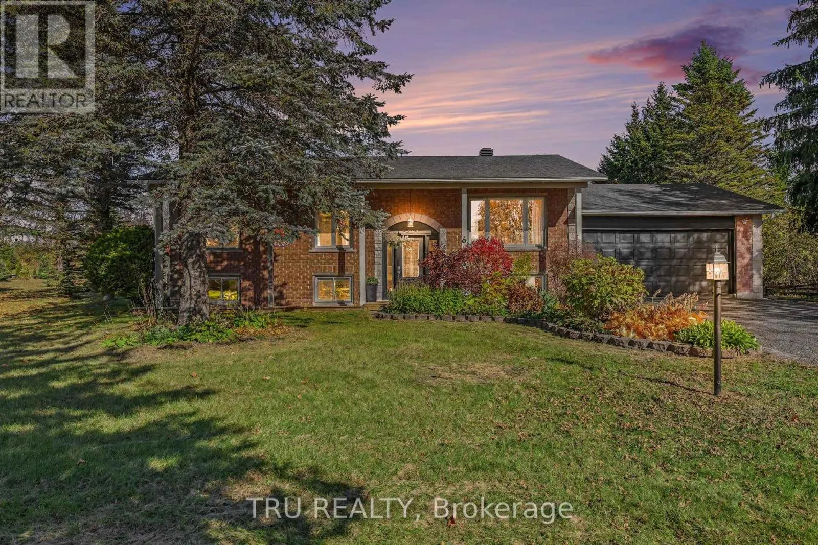 6 OXFORD HEIGHTS DRIVE