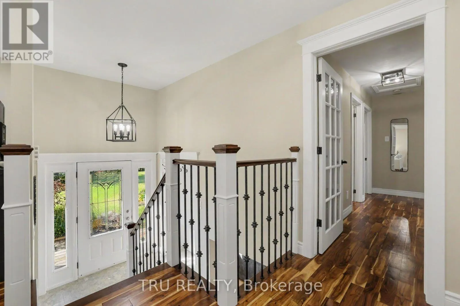 6 OXFORD HEIGHTS DRIVE
