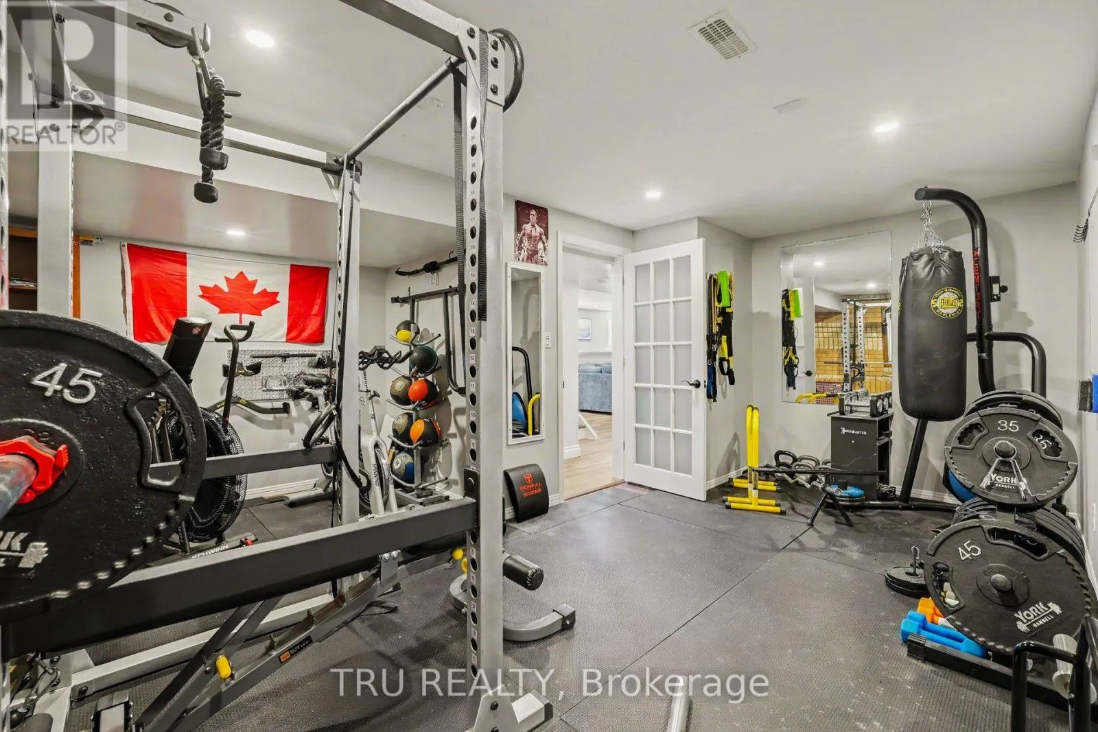 6 OXFORD HEIGHTS DRIVE